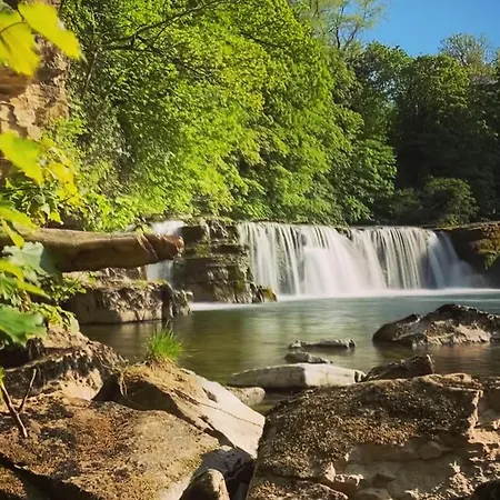 بيت للعطل Millgate Fosse *